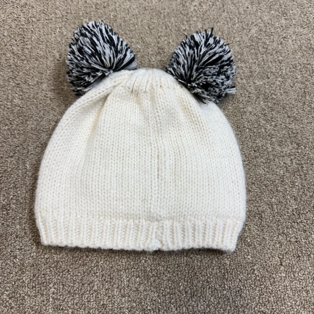 Old Navy: Girl’s Panda Beanie, Size L-XL